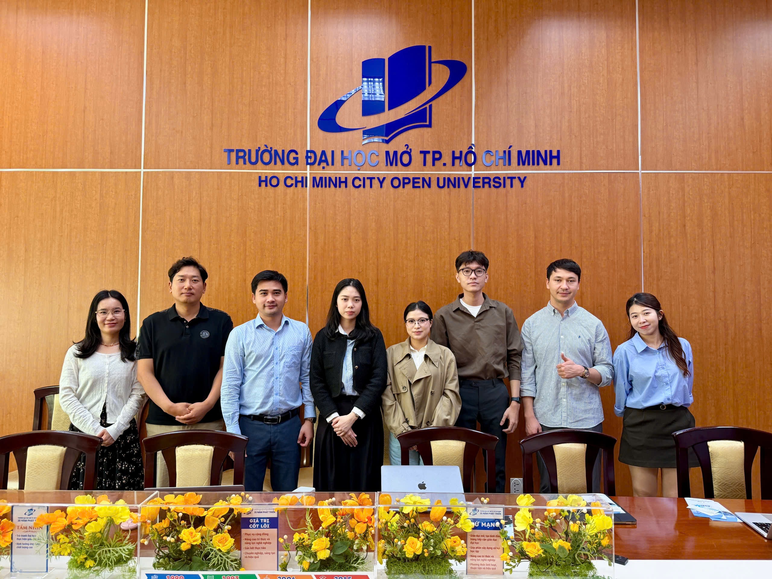 jably-ho-chi-minh-city-open-university-meeting.JPG